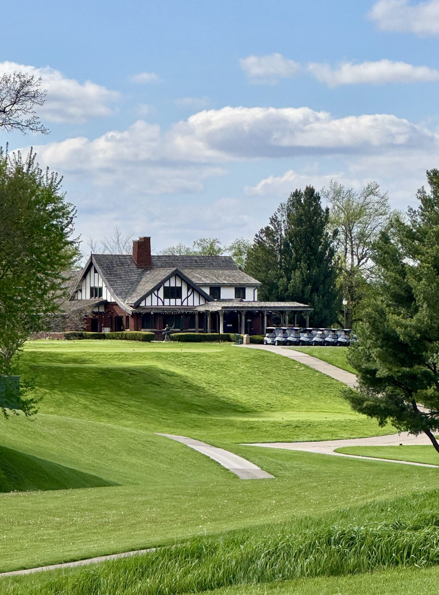Harrison Hills Golf Club clubhouse overlooking golf course